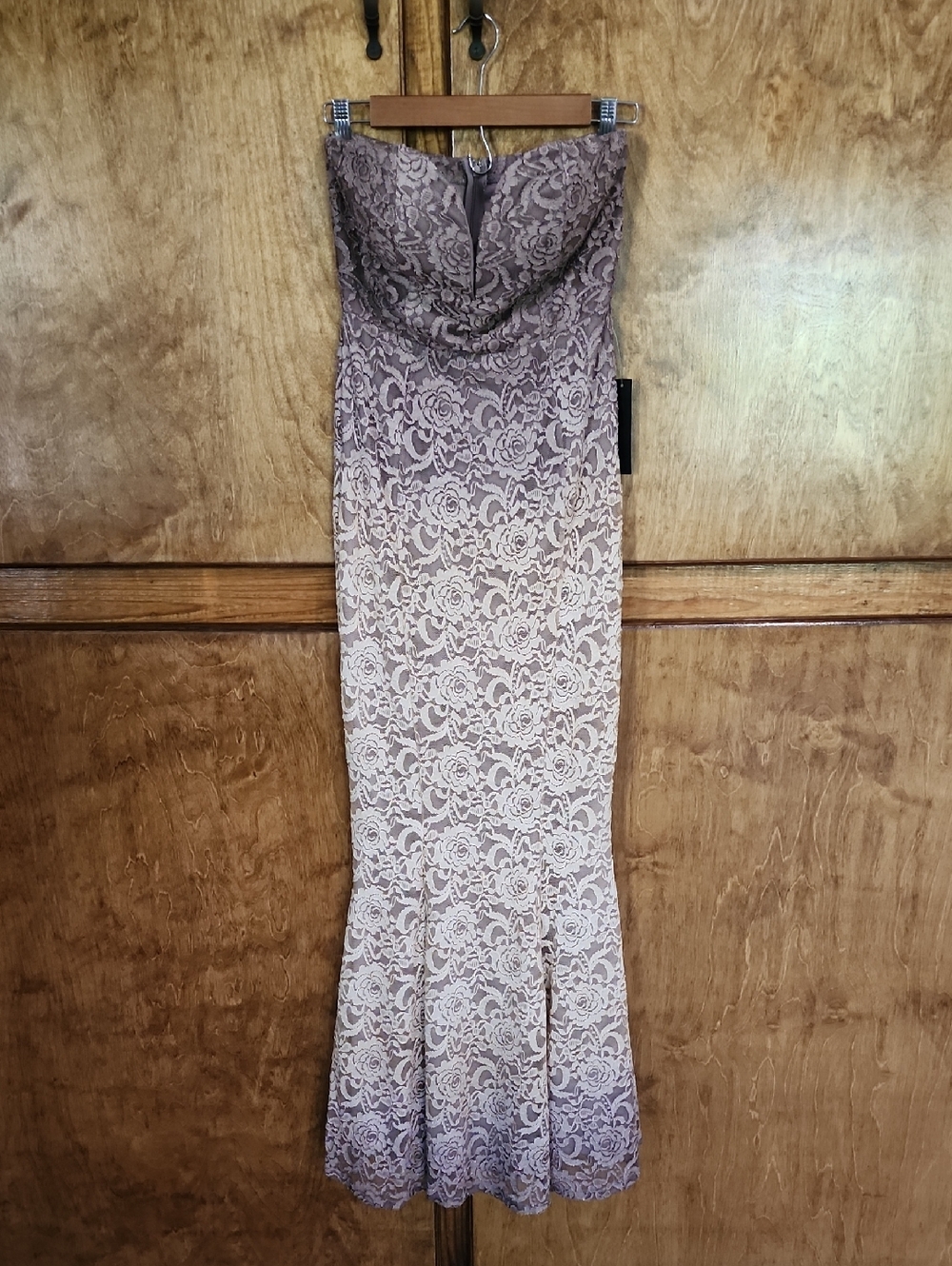 NWT-VENUS Strapless Ombre Lace Mermaid Gown in Taupe and Ivory